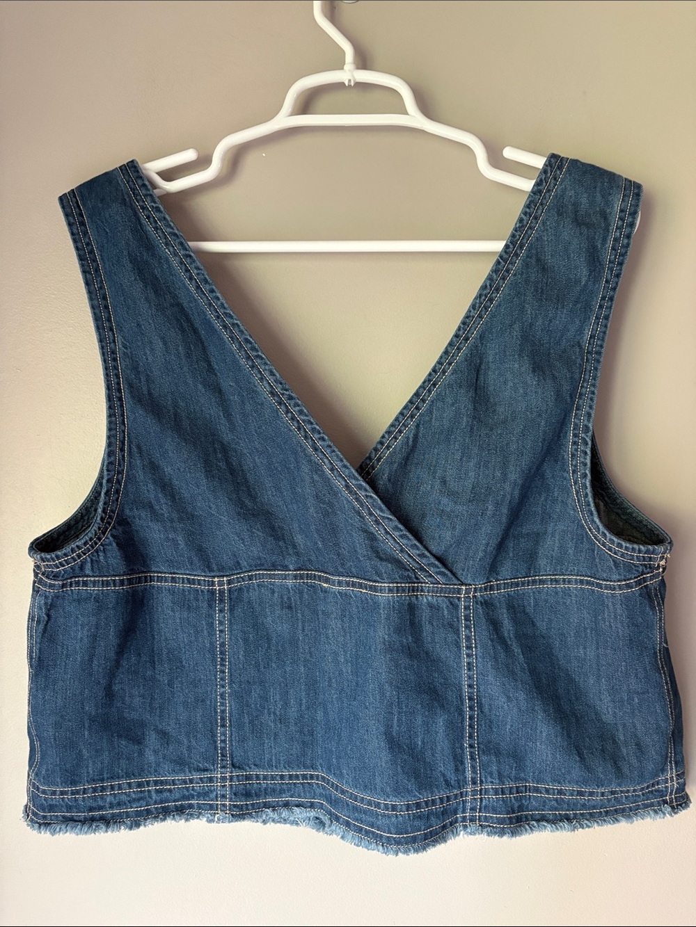 Anthropologie Pilcro Coastal Cutoff V-Neck Denim Top - Picture 4 of 8